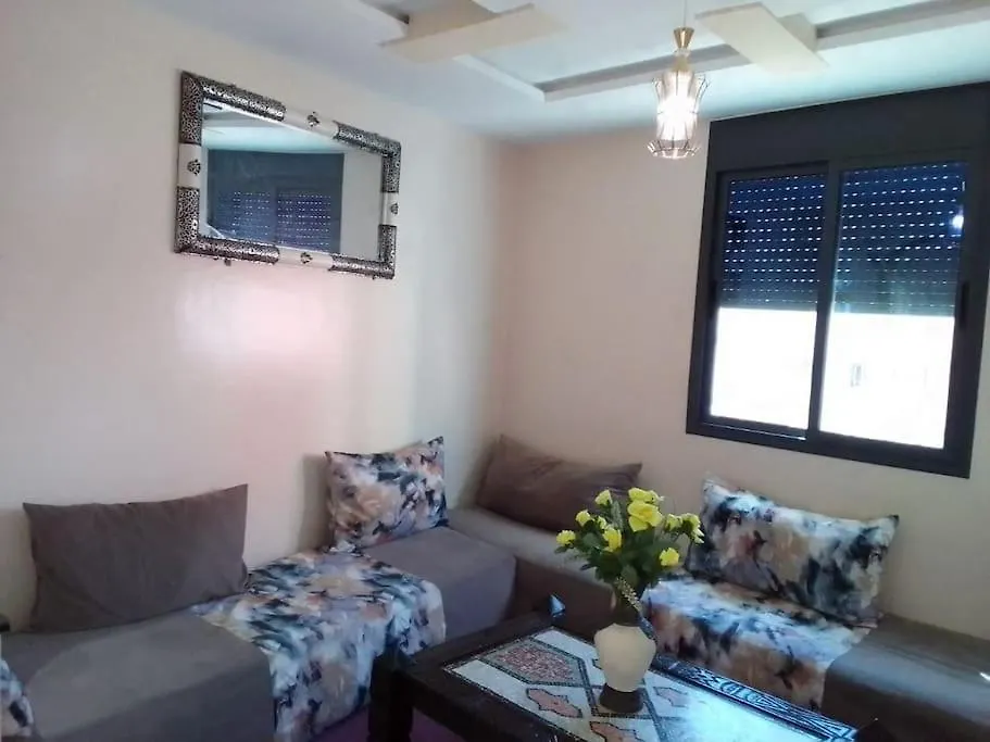 Apartment Joli Appartement De Vacances Avec Terrasse Et Balcon Agadir